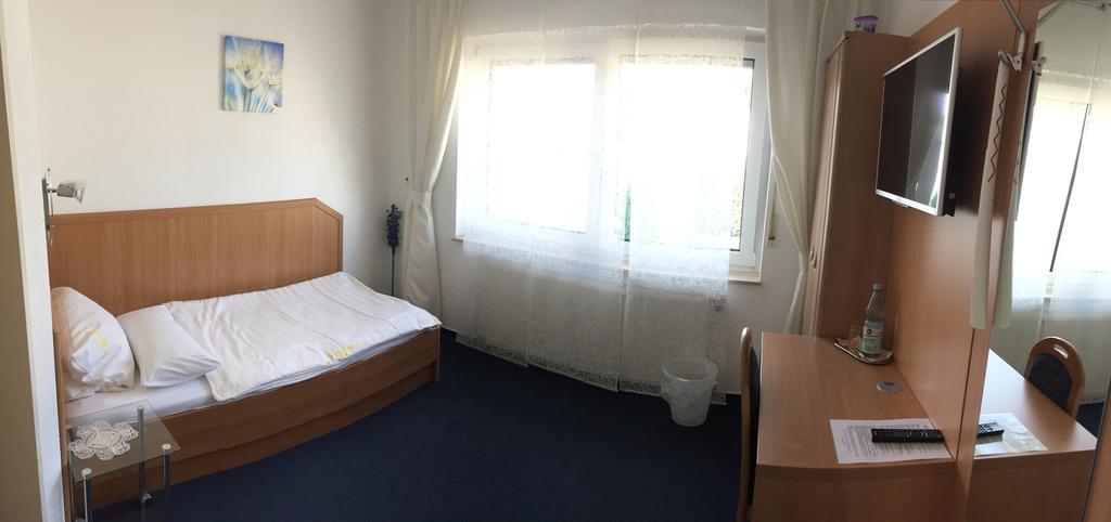 Hotel Garten Bona Quarto foto